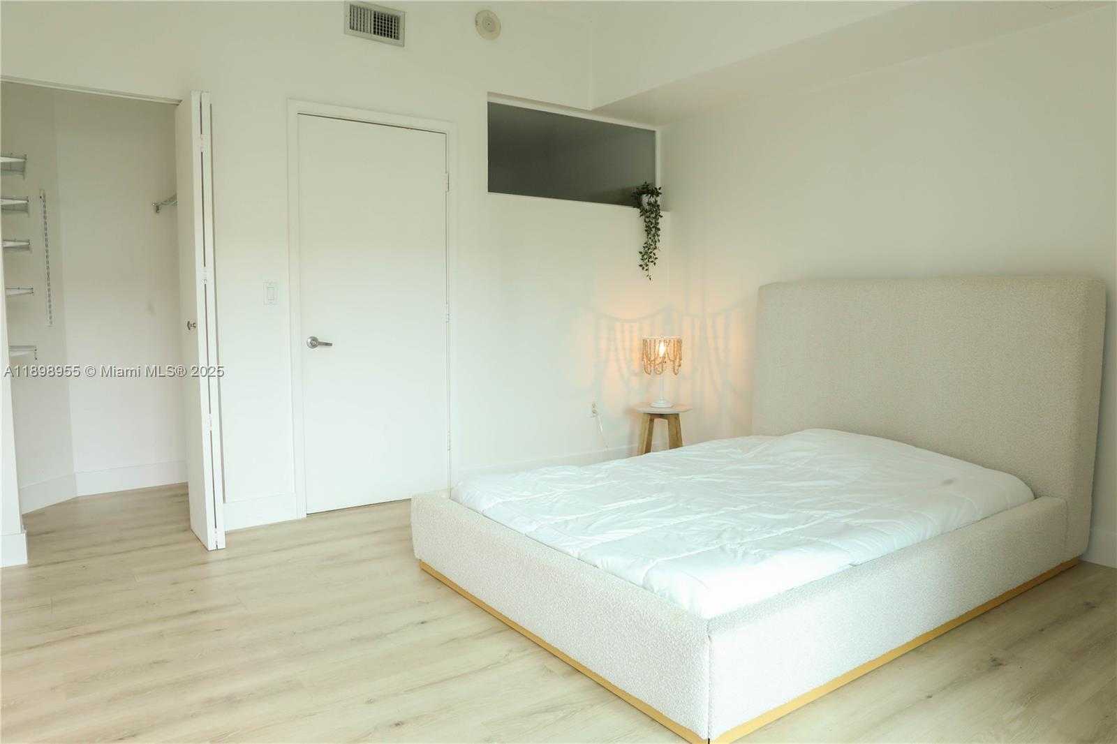 Small Image of 350 NORTH EAST 24TH ST #406, Miami Number 6