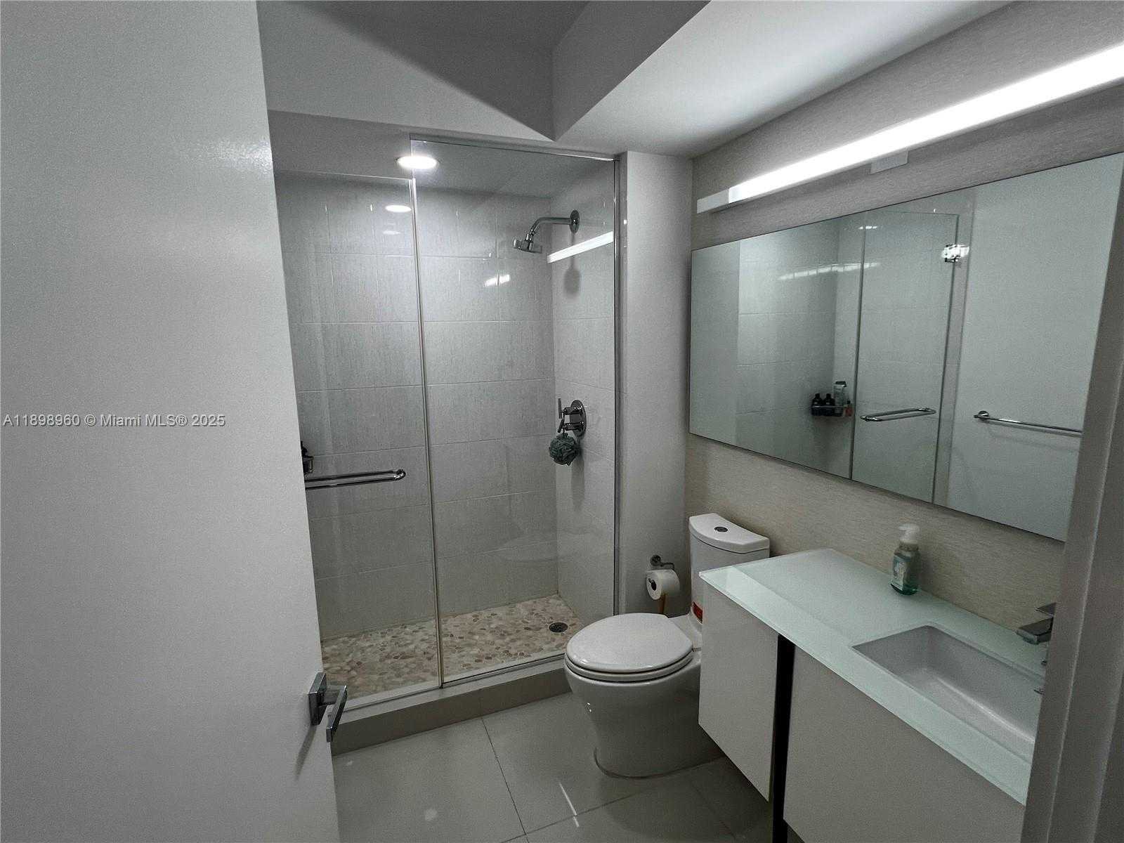 Small Image of 18671 COLLINS AVE #402, Sunny Isles Beach Number 17