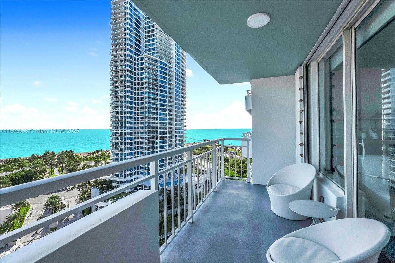Small Image of 400 SOUTH POINTE DRIVE #1708, Miami Beach Number 15