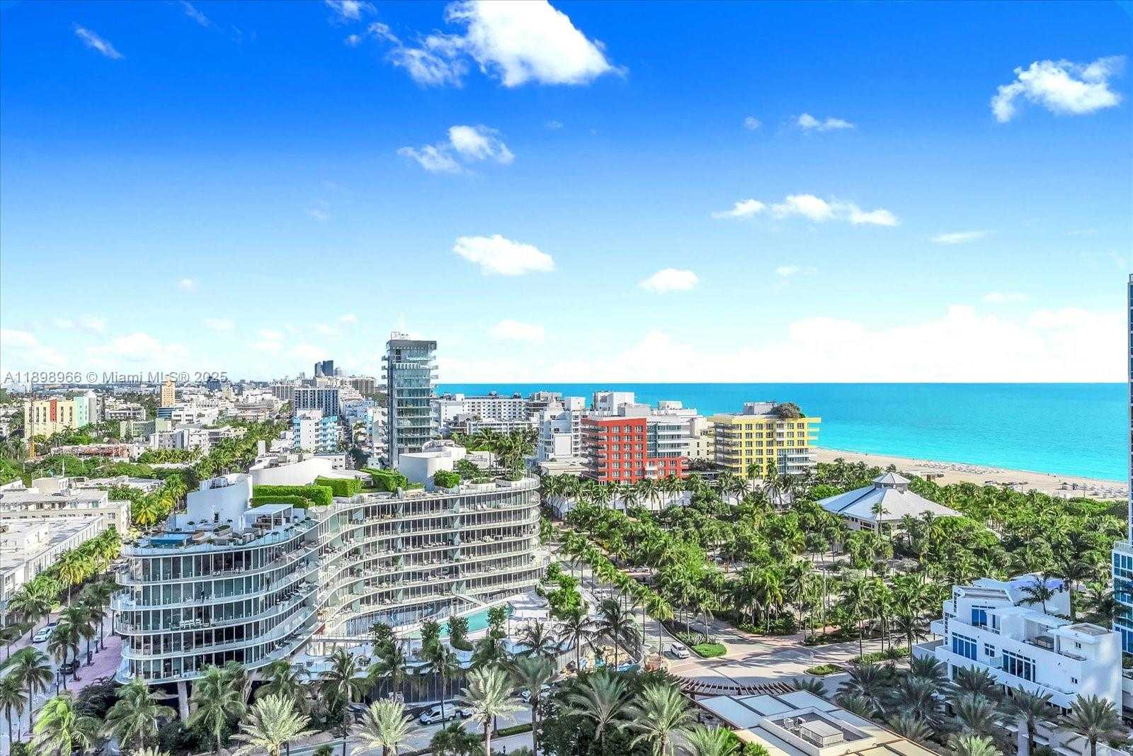 Small Image of 400 SOUTH POINTE DRIVE #1708, Miami Beach Number 18