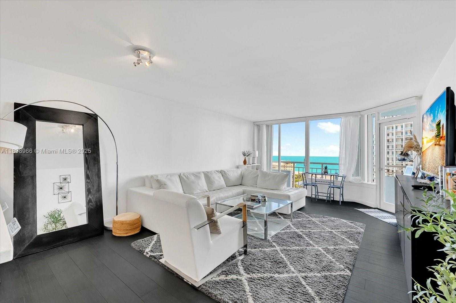 Small Image of 400 SOUTH POINTE DRIVE #1708, Miami Beach Number 2