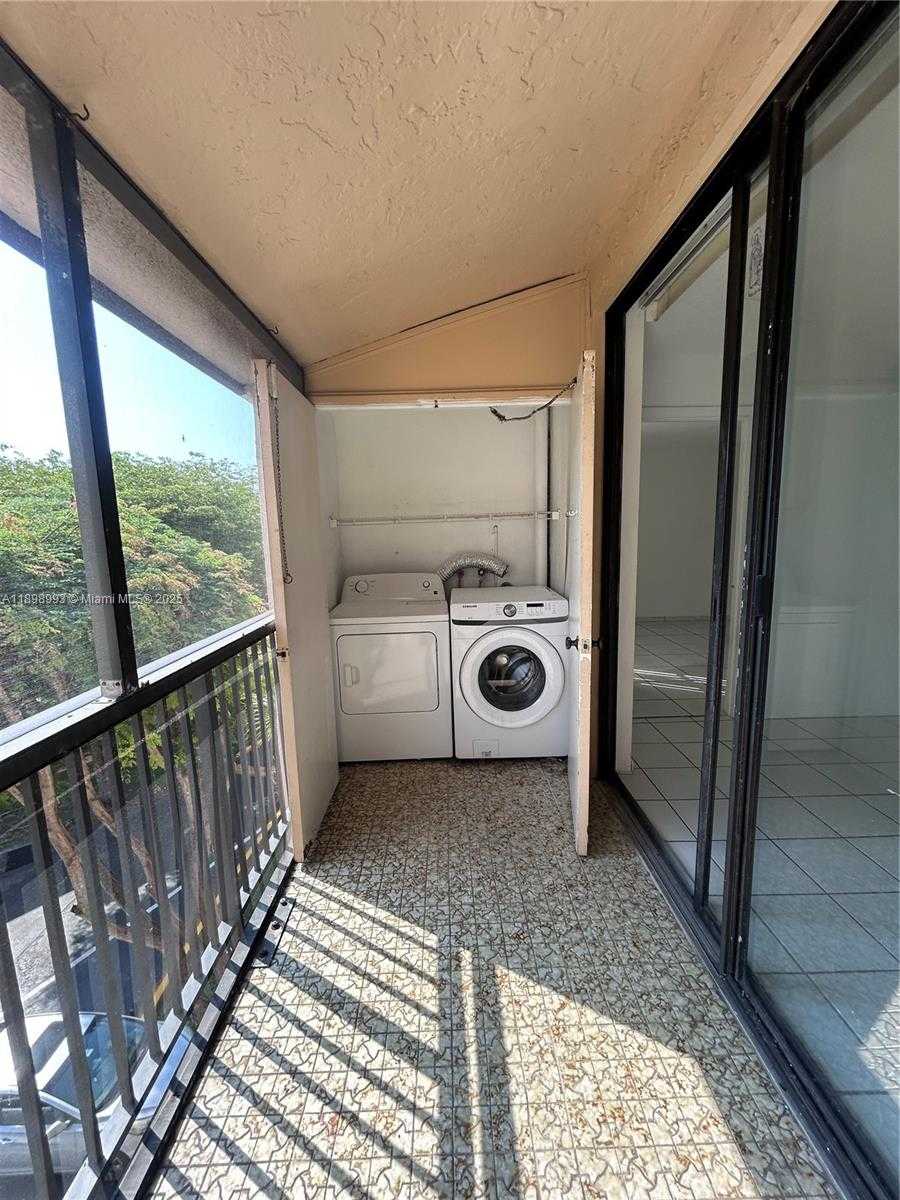Small Image of 14501 NORTH KENDALL DR #408H, Miami Number 19
