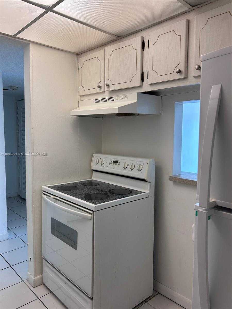 Small Image of 14501 NORTH KENDALL DR #408H, Miami Number 2