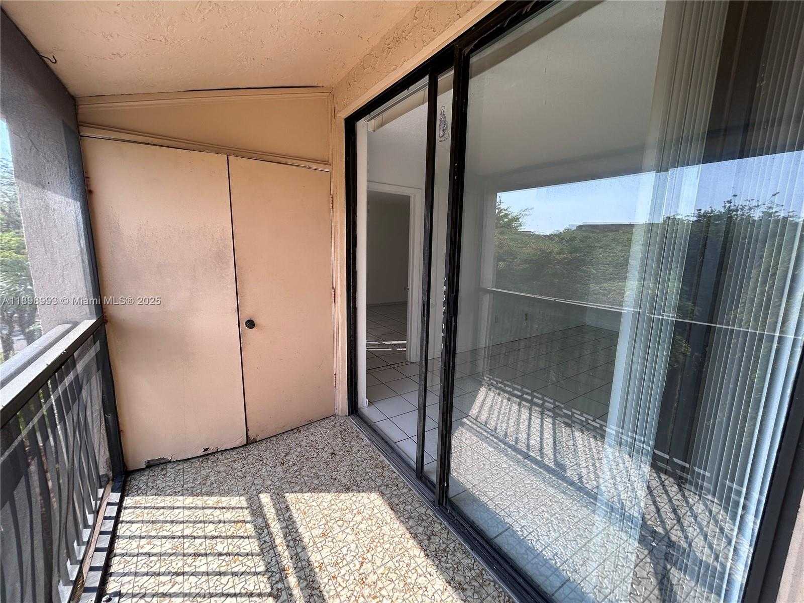 Small Image of 14501 NORTH KENDALL DR #408H, Miami Number 20