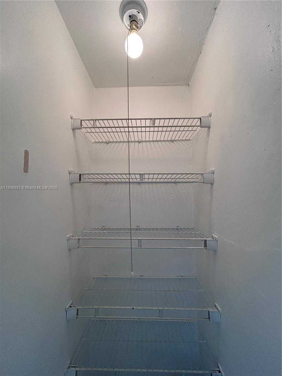 Small Image of 14501 NORTH KENDALL DR #408H, Miami Number 24