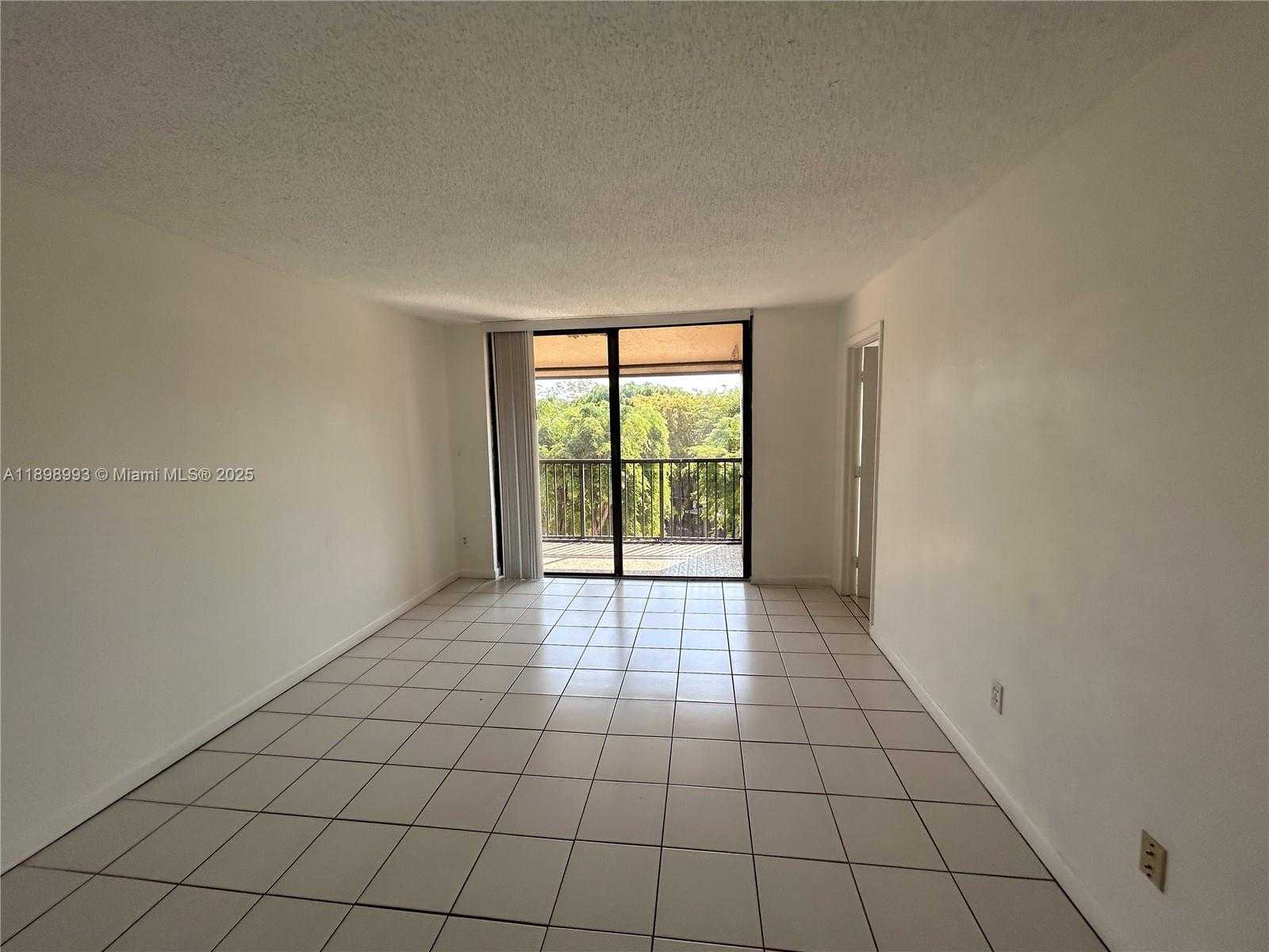 Small Image of 14501 NORTH KENDALL DR #408H, Miami Number 27