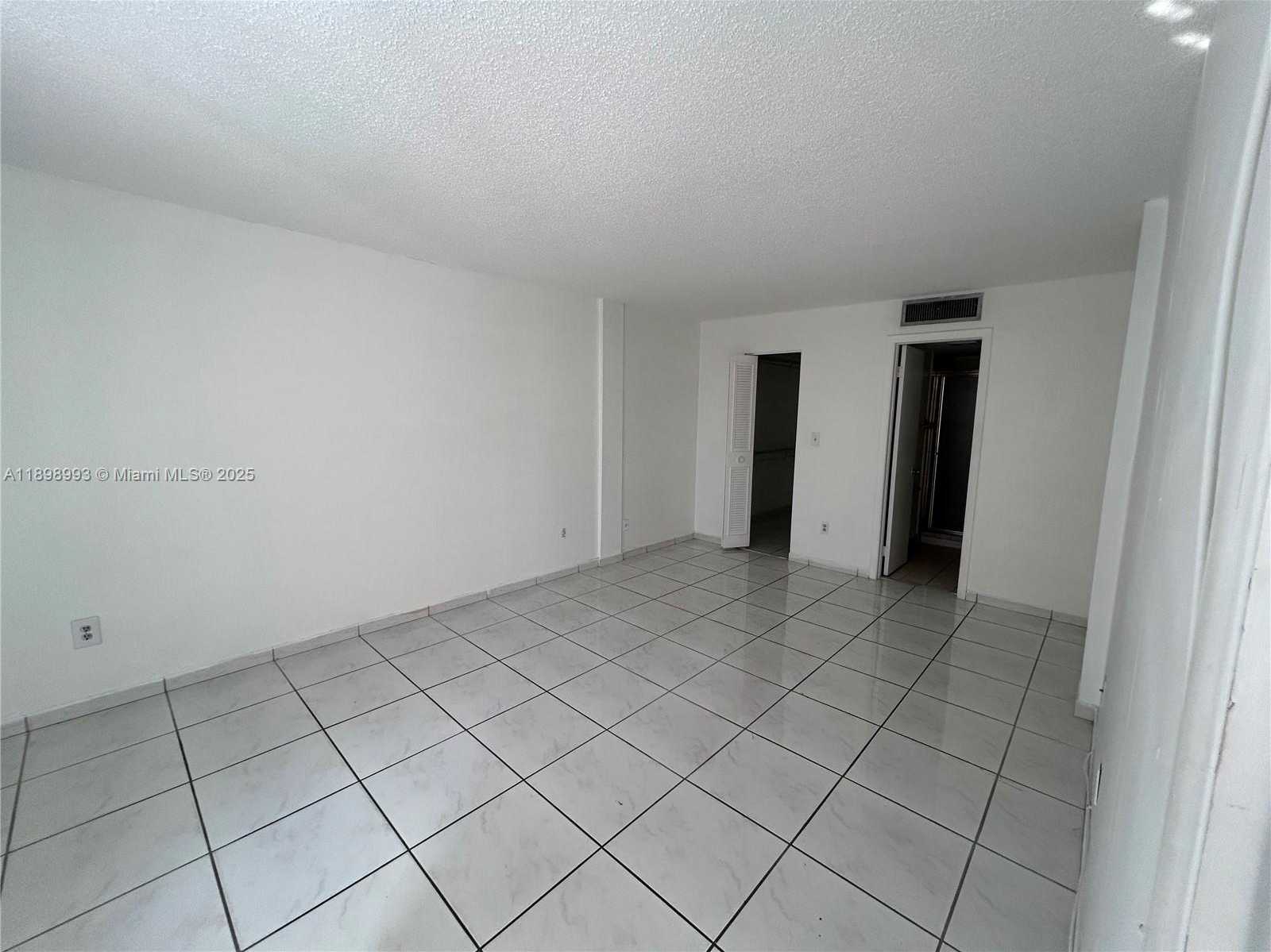 Small Image of 14501 NORTH KENDALL DR #408H, Miami Number 30
