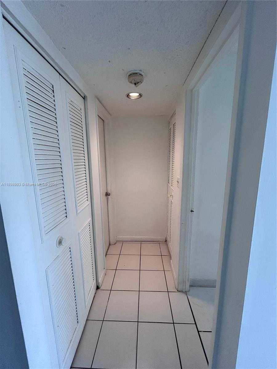 Small Image of 14501 NORTH KENDALL DR #408H, Miami Number 31