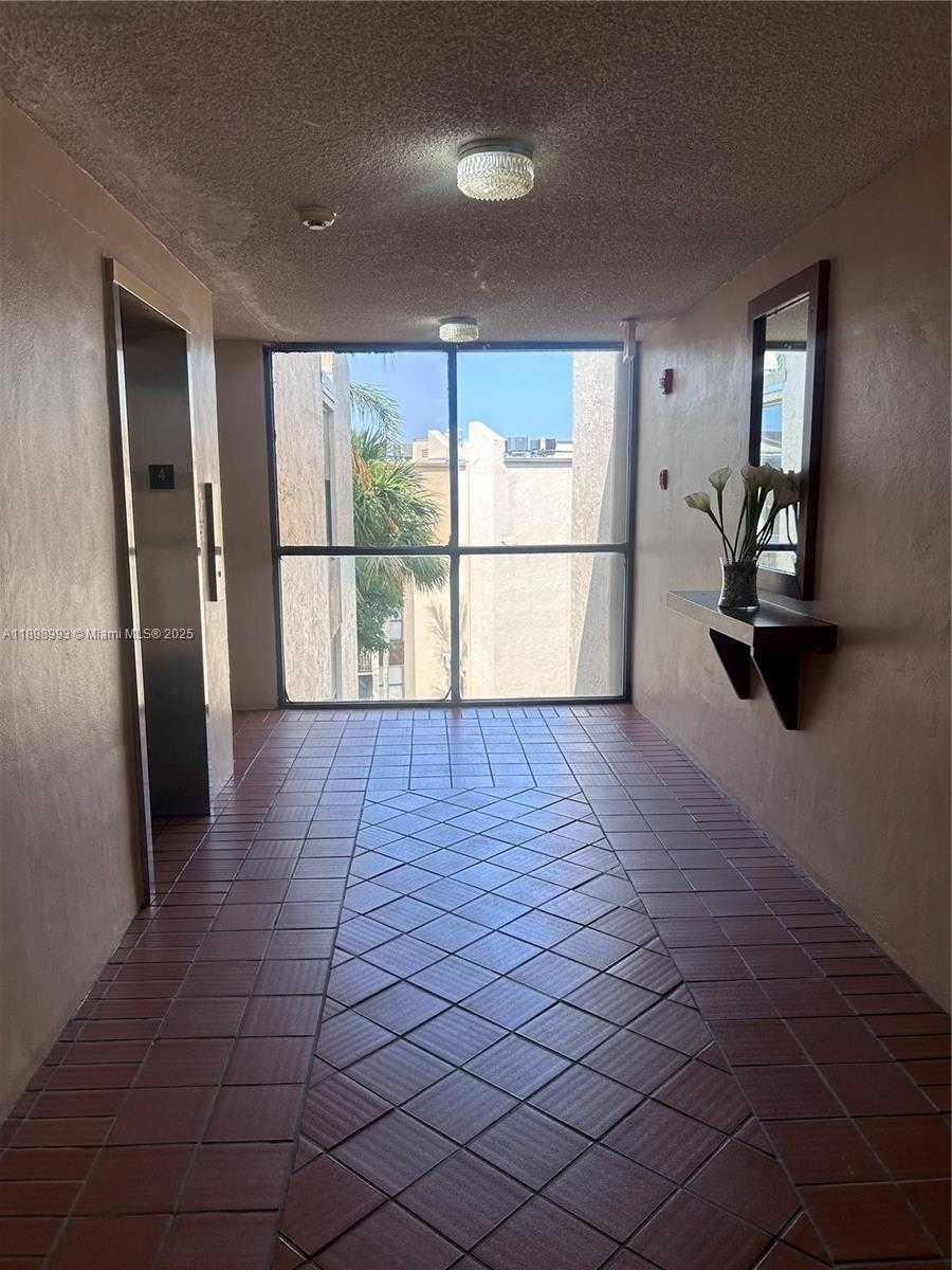 Small Image of 14501 NORTH KENDALL DR #408H, Miami Number 32
