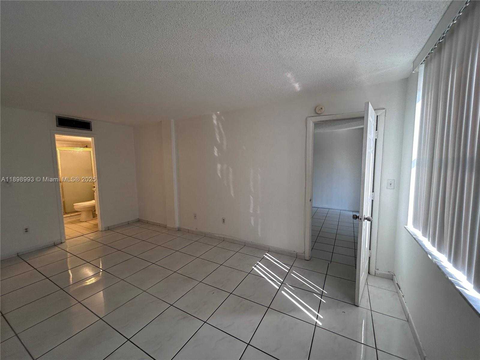 Small Image of 14501 NORTH KENDALL DR #408H, Miami Number 9