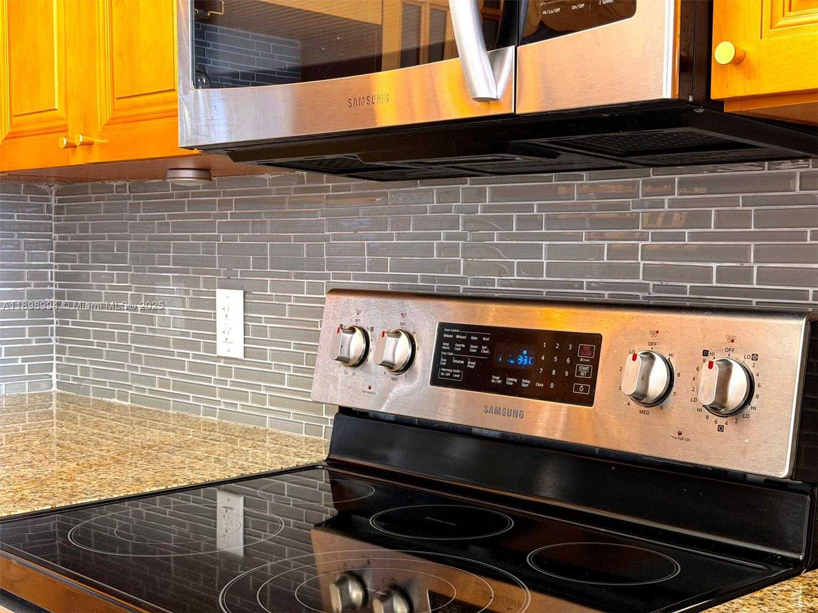 Imagen de Pequeño Objeto