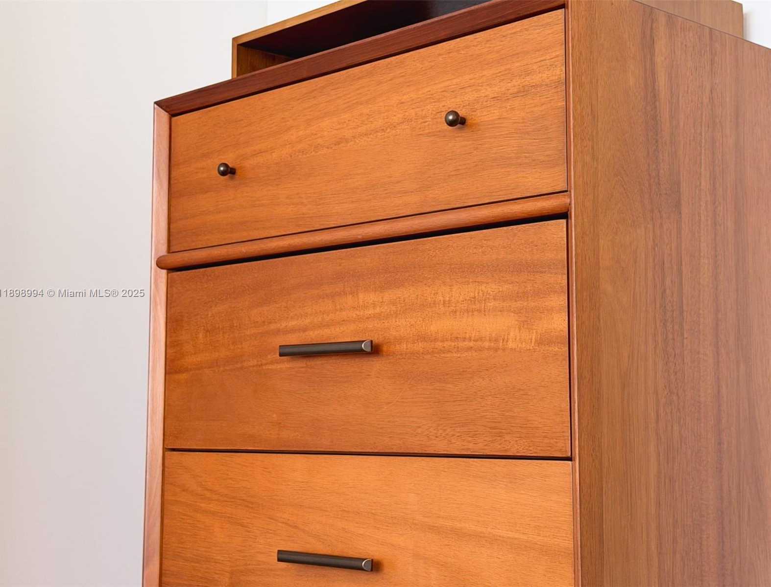 Imagen de Pequeño Objeto