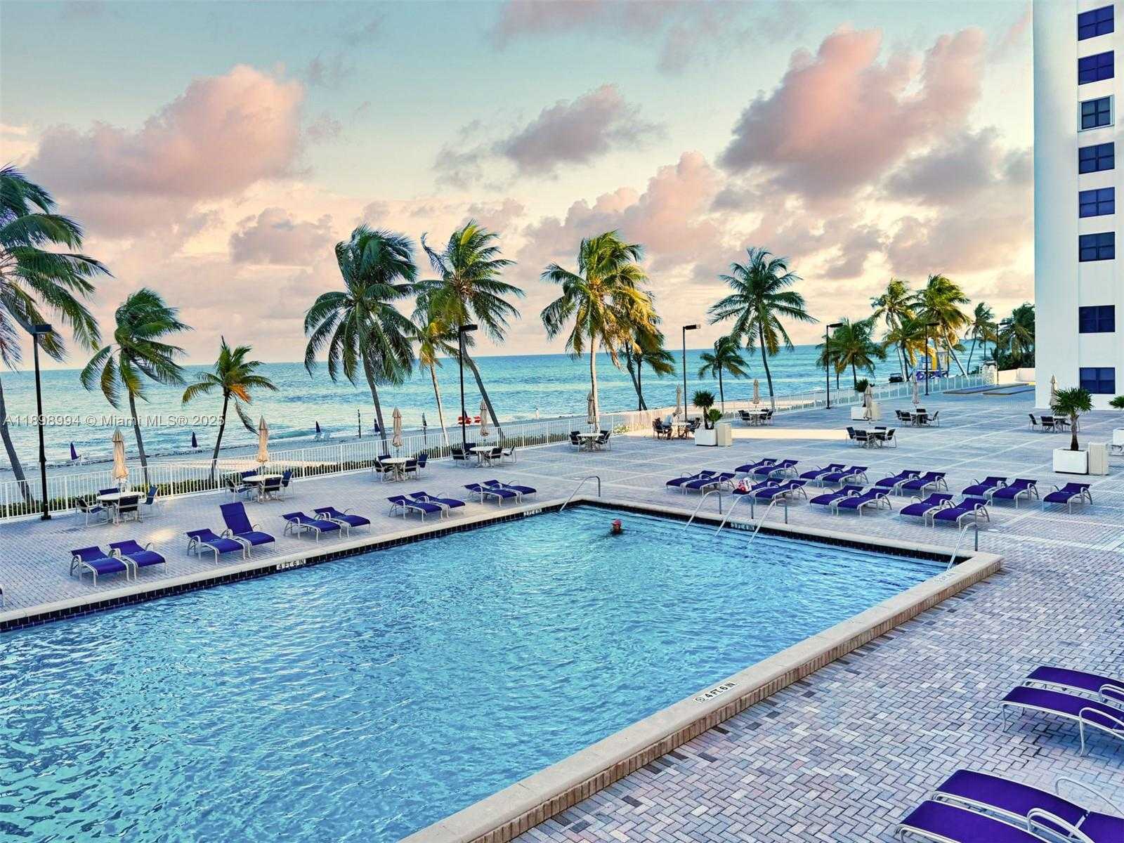 Imagen de Pequeño Objeto