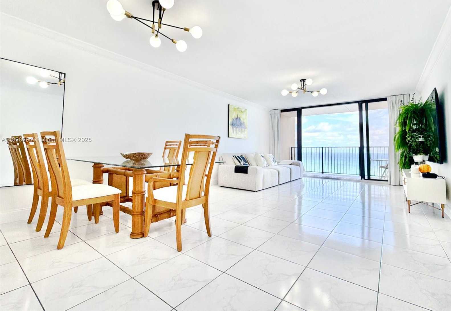 Imagen de Pequeño Objeto