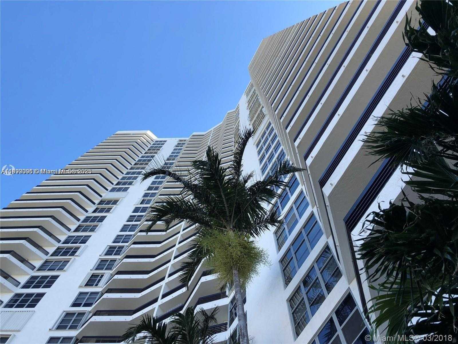 Small Image of 3530 MYSTIC POINTE DR #1008, Aventura Number 23
