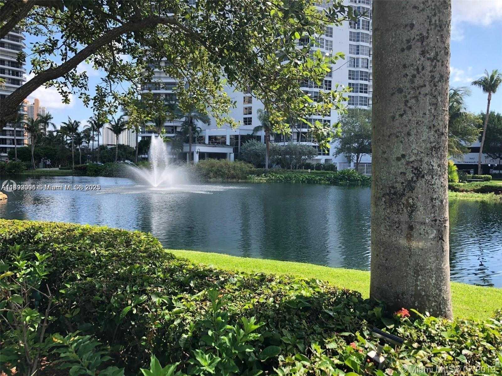 Small Image of 3530 MYSTIC POINTE DR #1008, Aventura Number 33