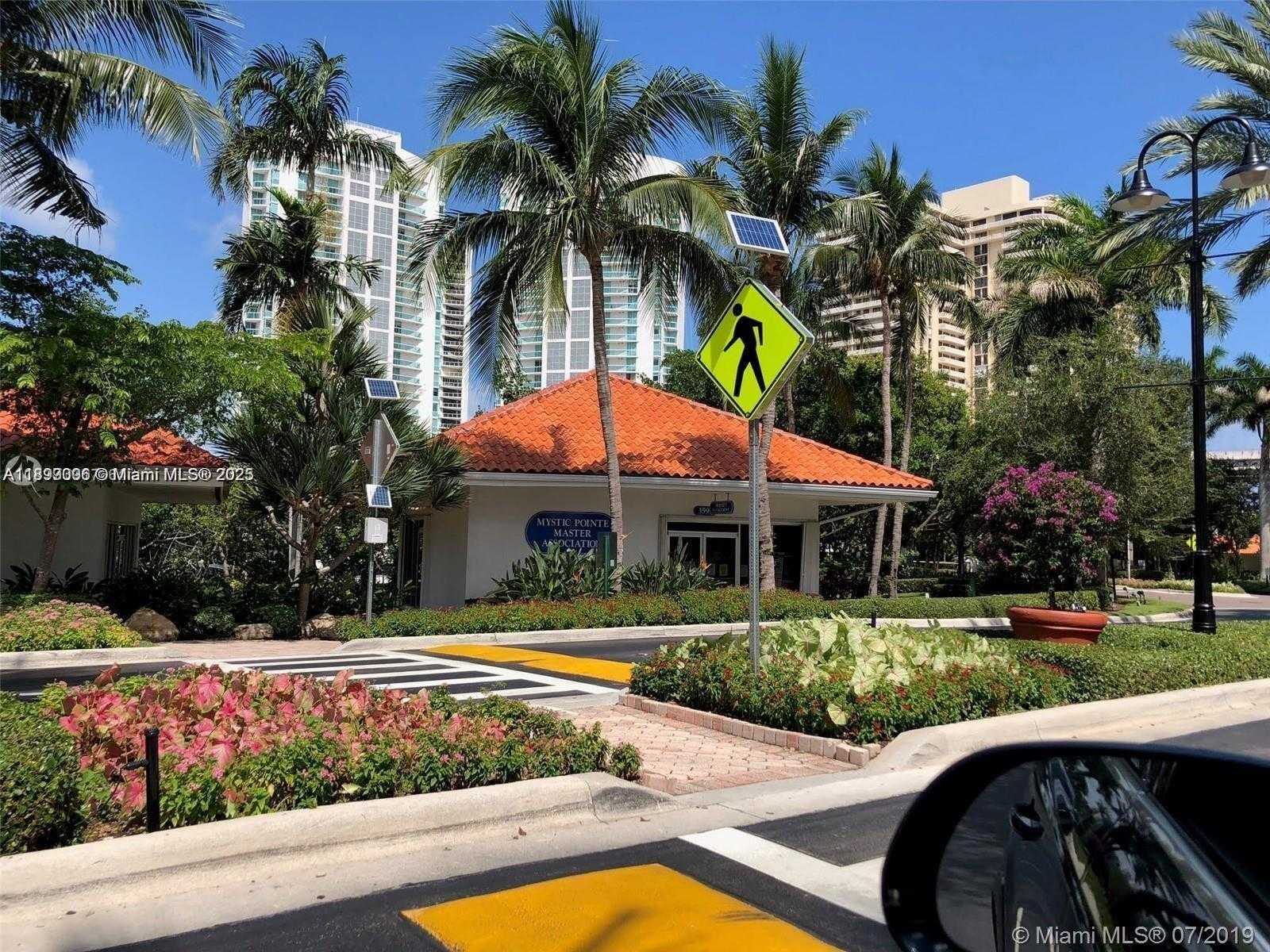 Small Image of 3530 MYSTIC POINTE DR #1008, Aventura Number 34
