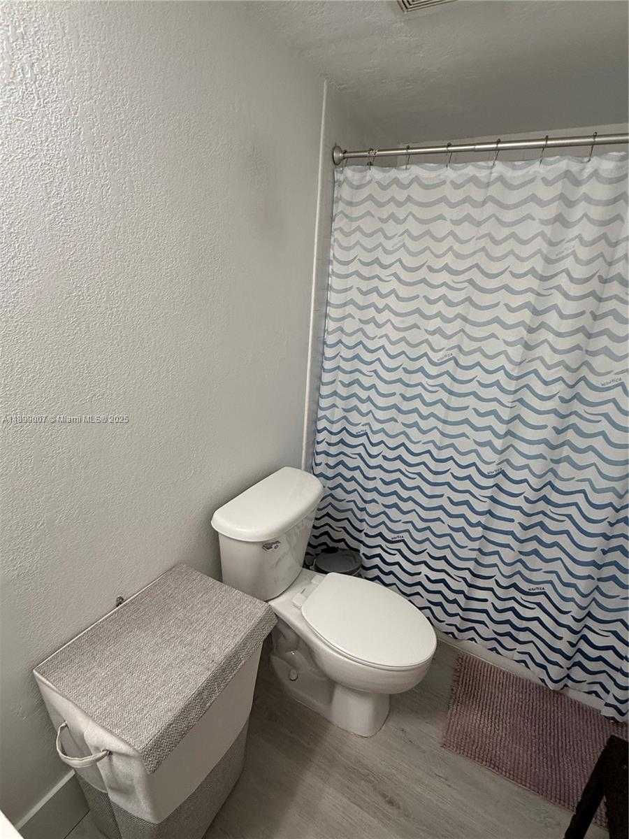 Small Image of 5000 NORTH WEST 79TH AVE #101, Doral Number 11