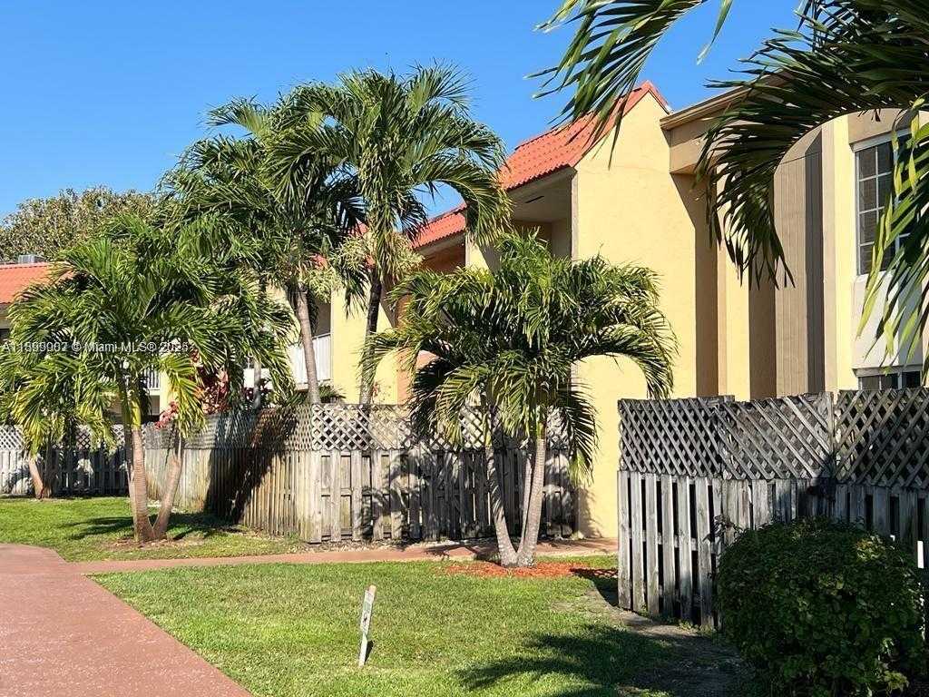 Small Image of 5000 NORTH WEST 79TH AVE #101, Doral Number 14