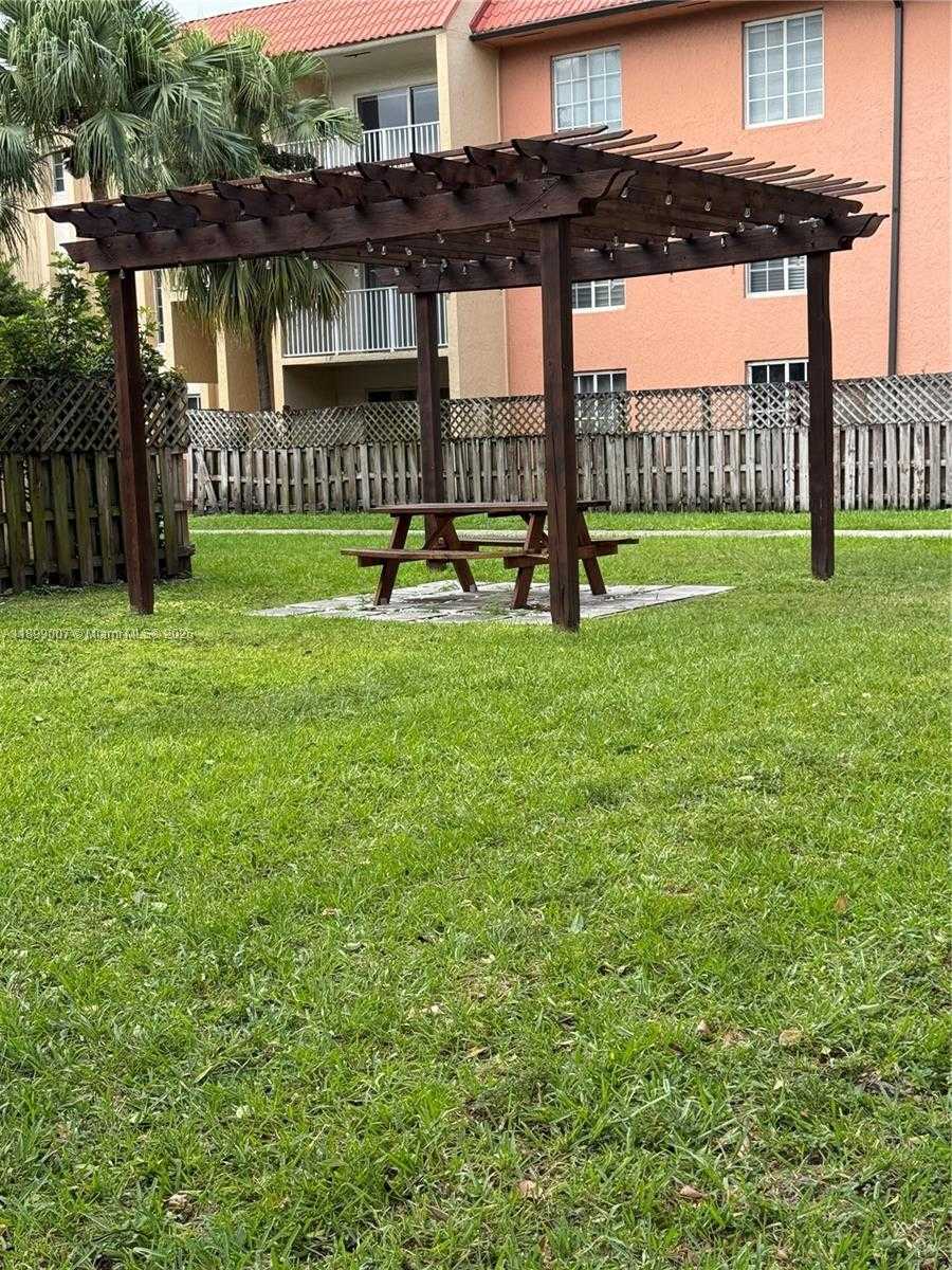 Small Image of 5000 NORTH WEST 79TH AVE #101, Doral Number 6