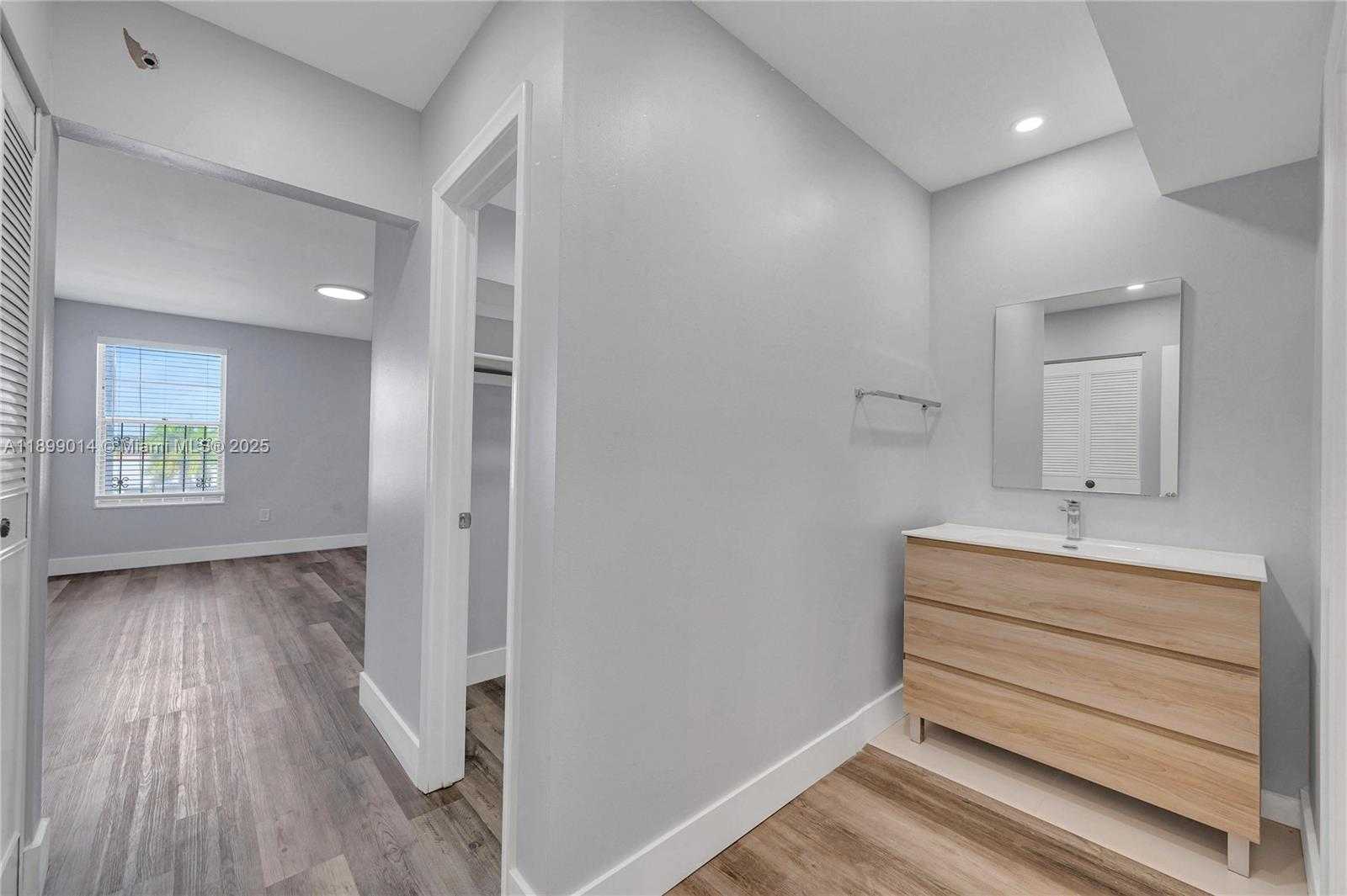 Small Image of 16750 NORTH EAST 10TH AVE #329, North Miami Beach Number 14