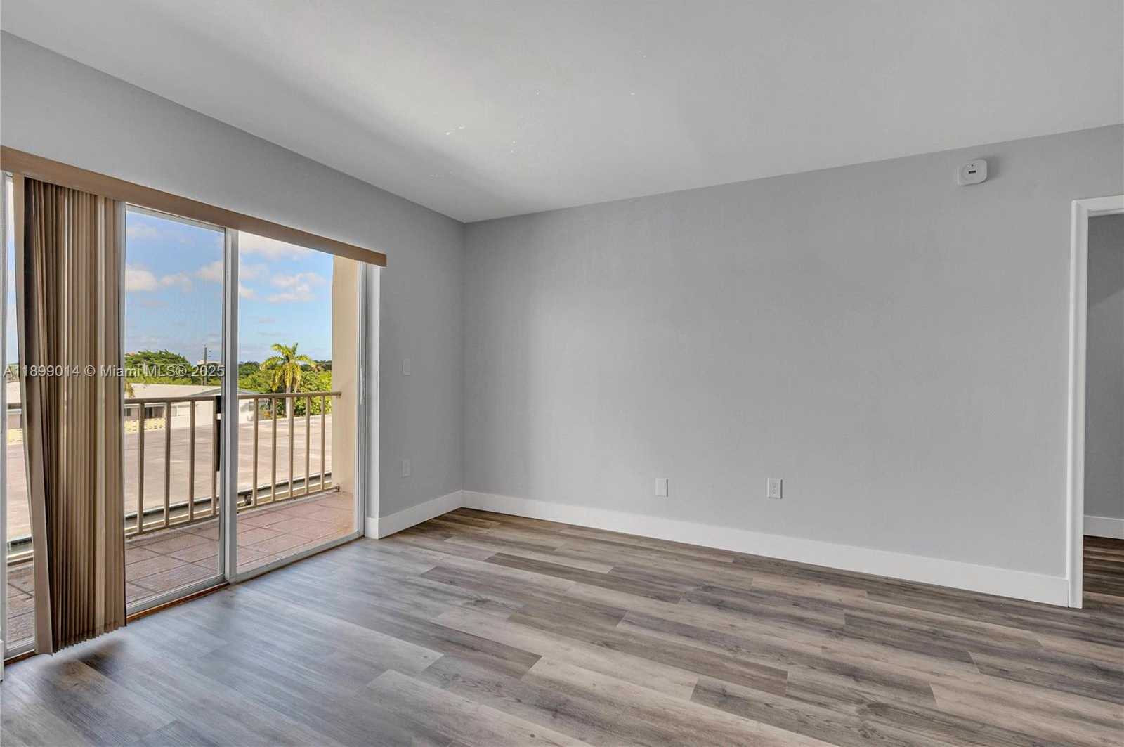 Small Image of 16750 NORTH EAST 10TH AVE #329, North Miami Beach Number 7