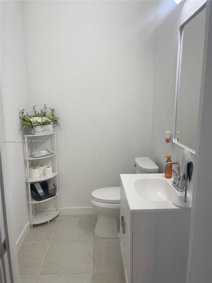 Small Image of 12937 SOUTH WEST 265TH TER, Homestead Number 16