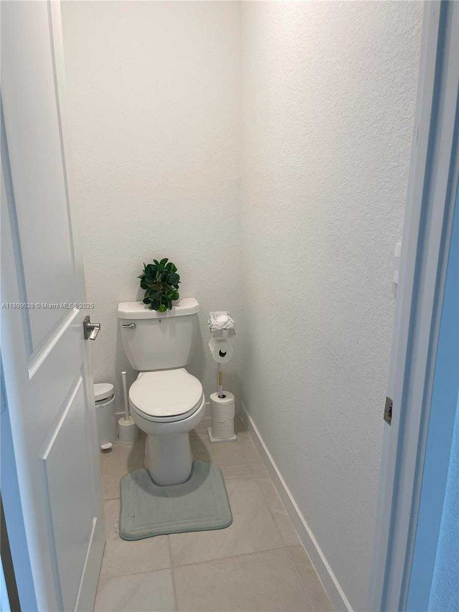 Small Image of 12937 SOUTH WEST 265TH TER, Homestead Number 24