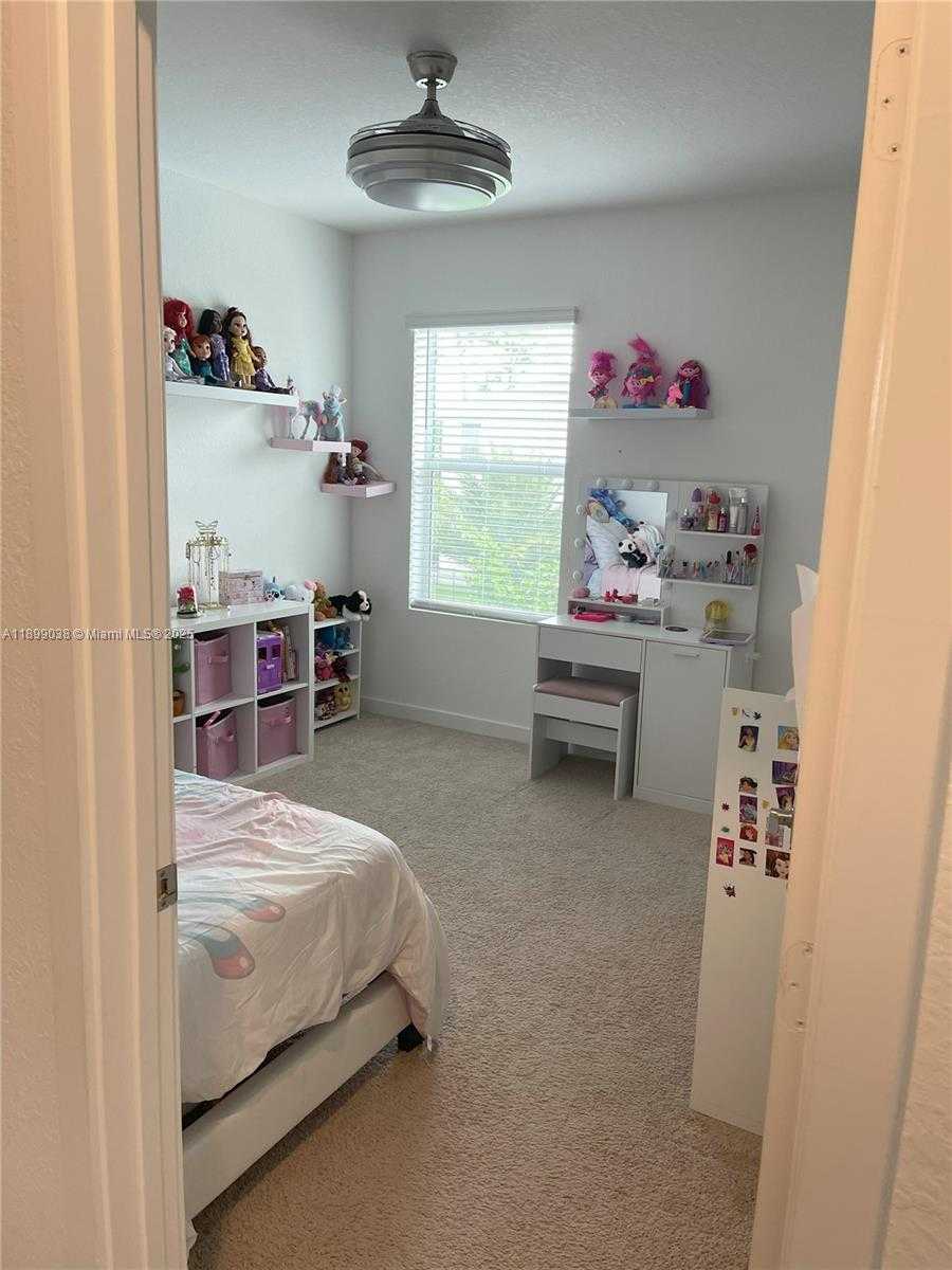 Small Image of 12937 SOUTH WEST 265TH TER, Homestead Number 31