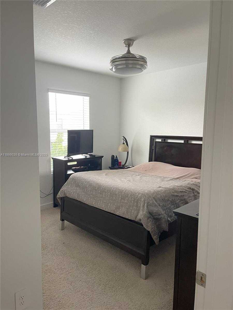 Small Image of 12937 SOUTH WEST 265TH TER, Homestead Number 37