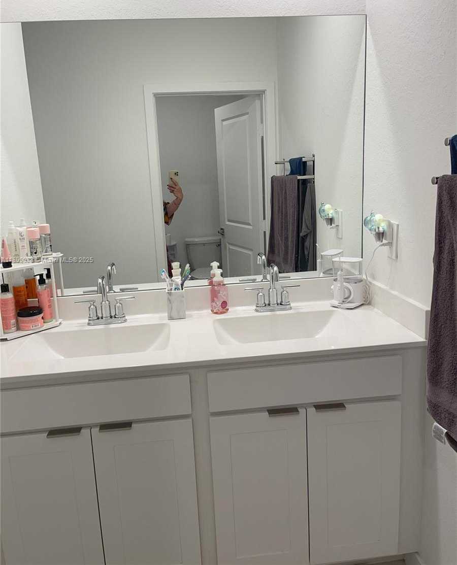 Small Image of 12937 SOUTH WEST 265TH TER, Homestead Number 42