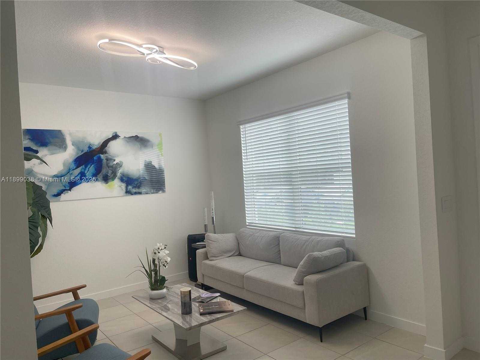 Small Image of 12937 SOUTH WEST 265TH TER, Homestead Number 7