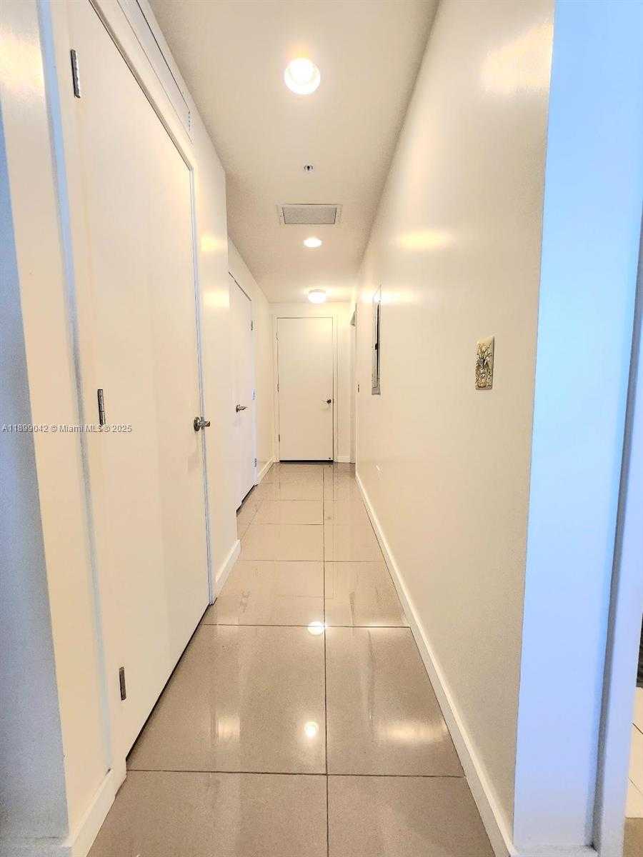 Small Image of 999 SOUTH WEST 1ST AVE #2201, Miami Number 18