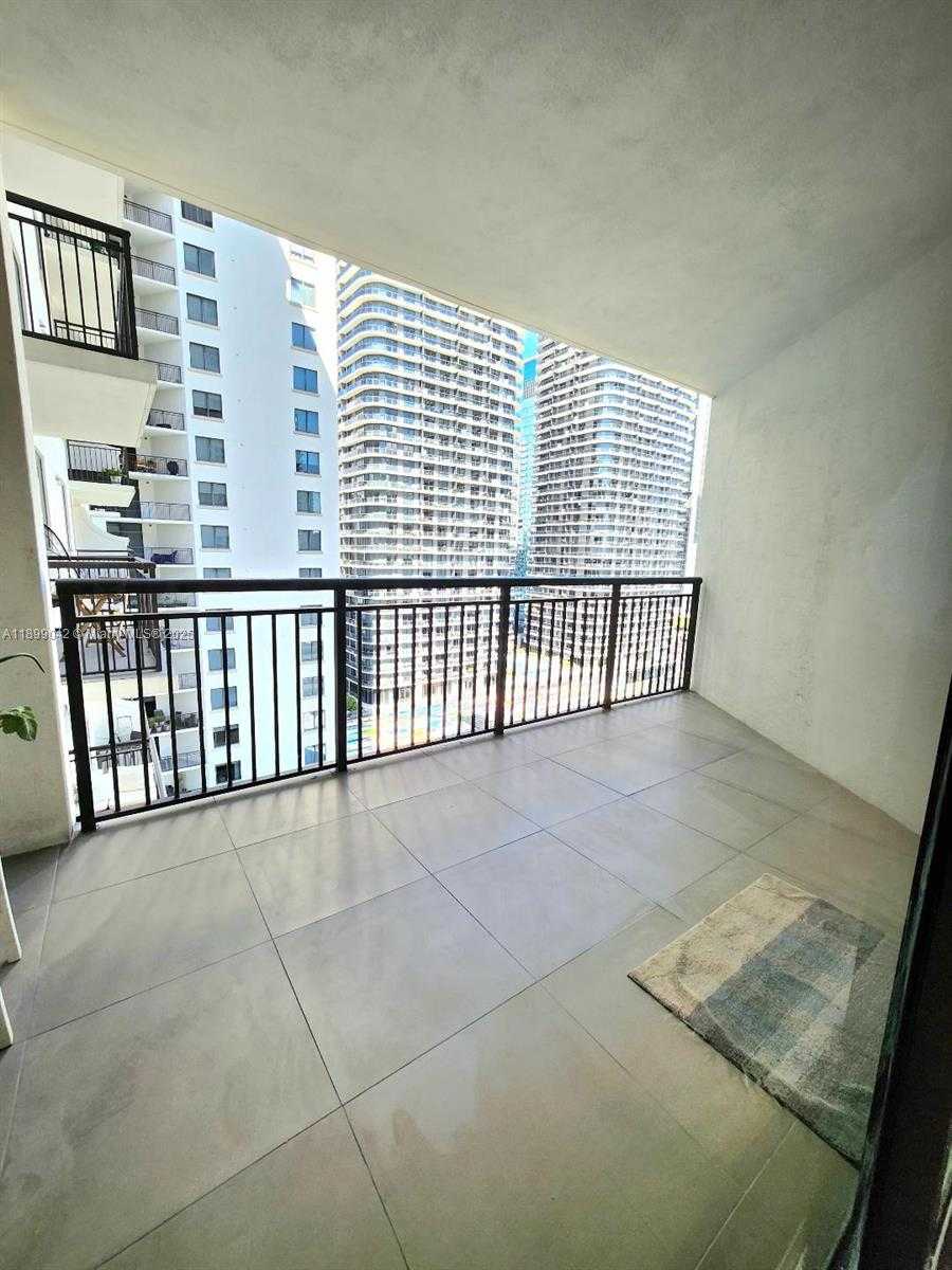 Small Image of 999 SOUTH WEST 1ST AVE #2201, Miami Number 22