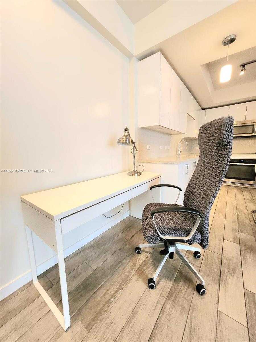 Small Image of 999 SOUTH WEST 1ST AVE #2201, Miami Number 7