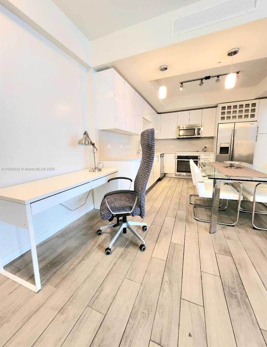 Small Image of 999 SOUTH WEST 1ST AVE #2201, Miami Number 8