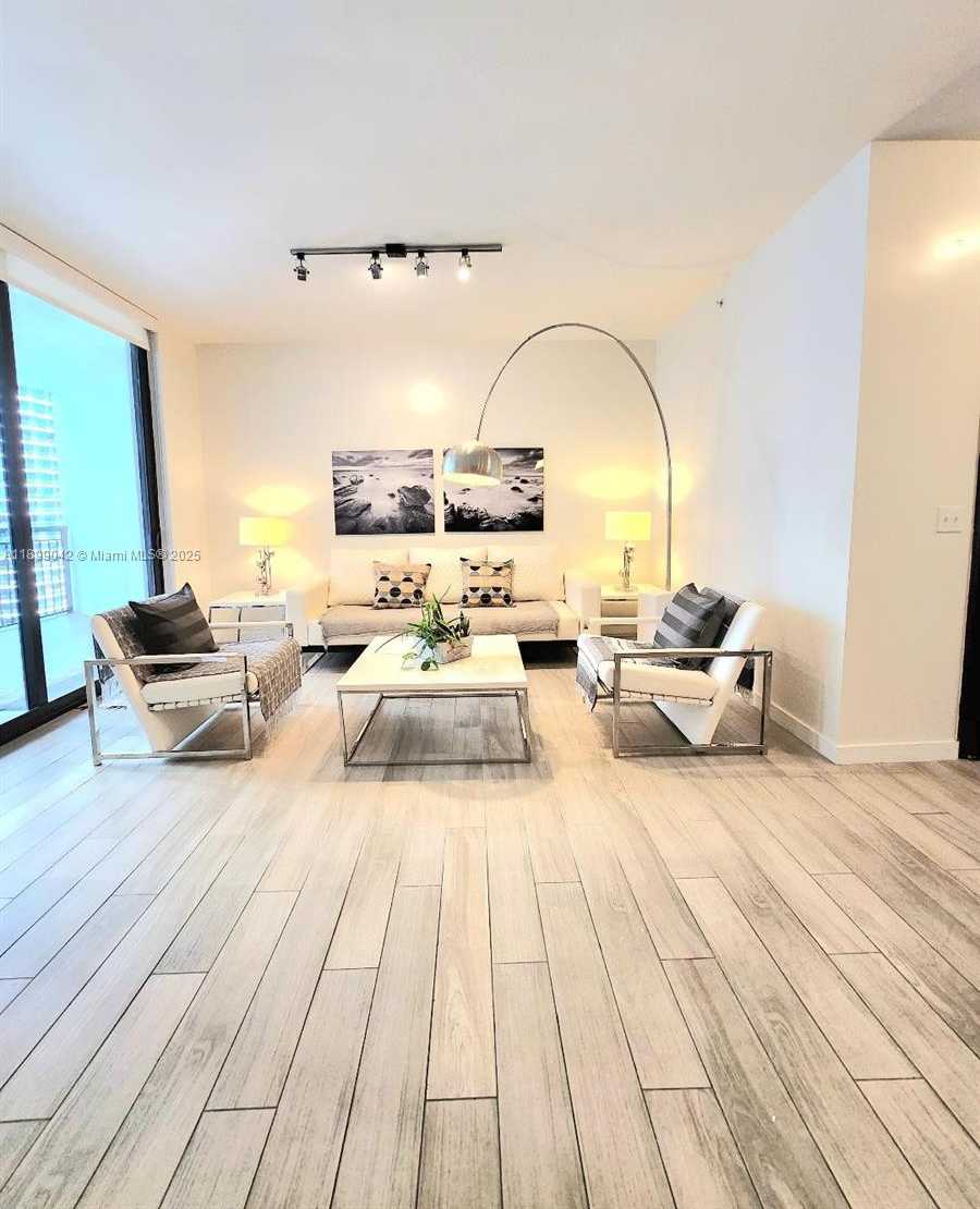 Small Image of 999 SOUTH WEST 1ST AVE #2201, Miami Number 9