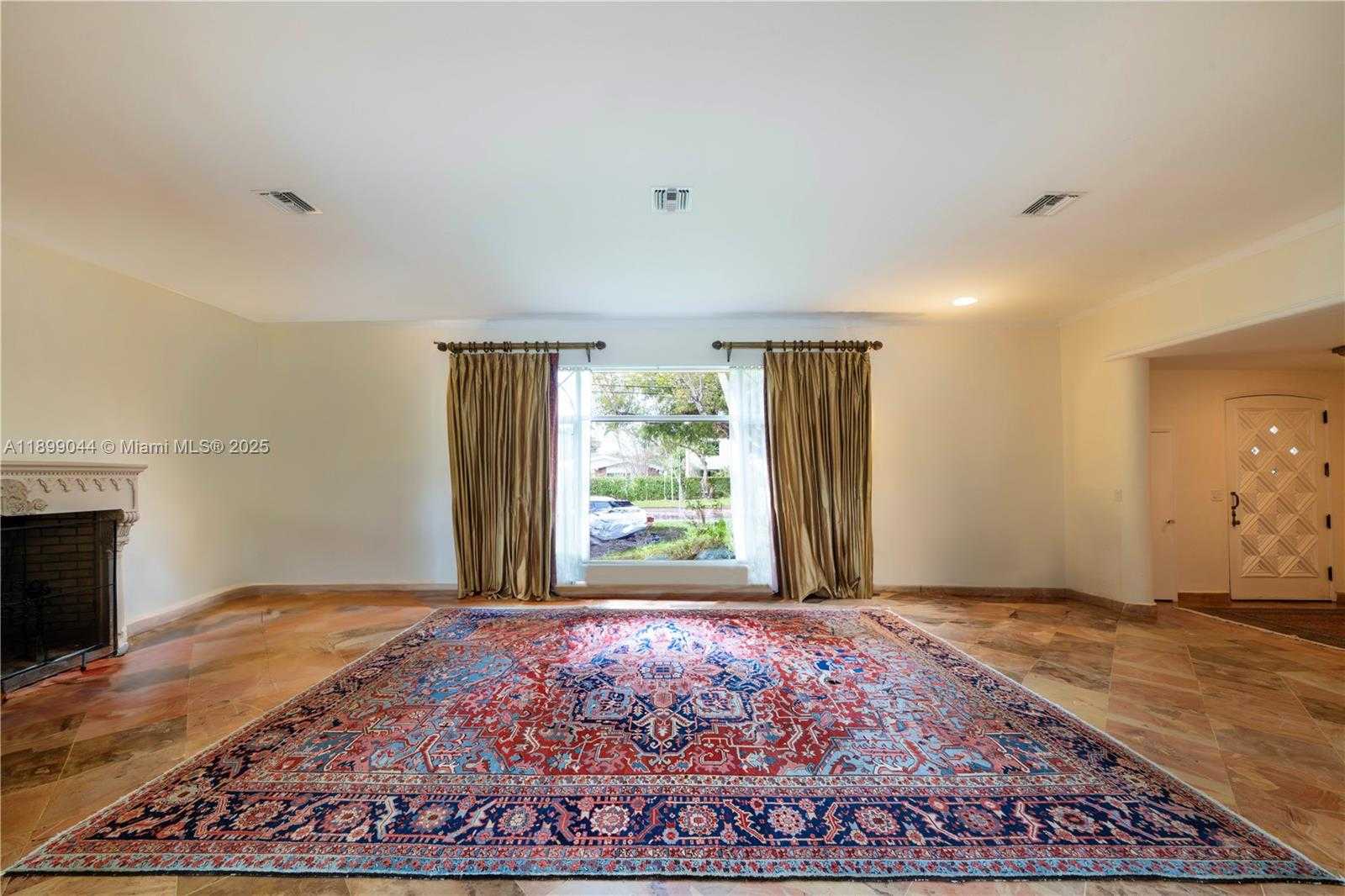 Small Image of 5801 ALTON RD, Miami Beach Number 10