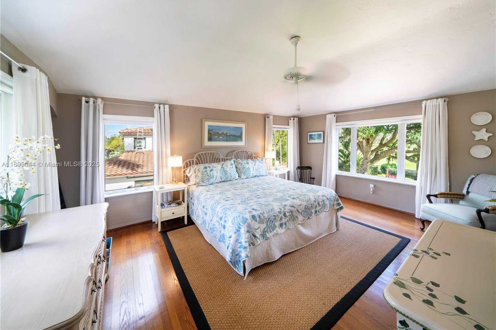 Small Image of 5801 ALTON RD, Miami Beach Number 18