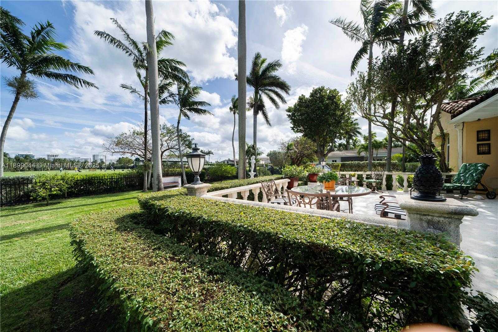 Small Image of 5801 ALTON RD, Miami Beach Number 25