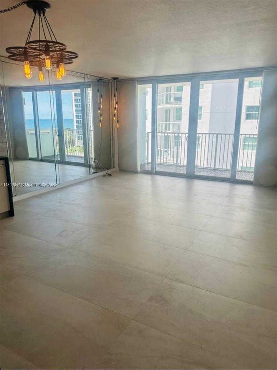 Small Image of 5838 COLLINS AVE #9D, Miami Beach Number 12