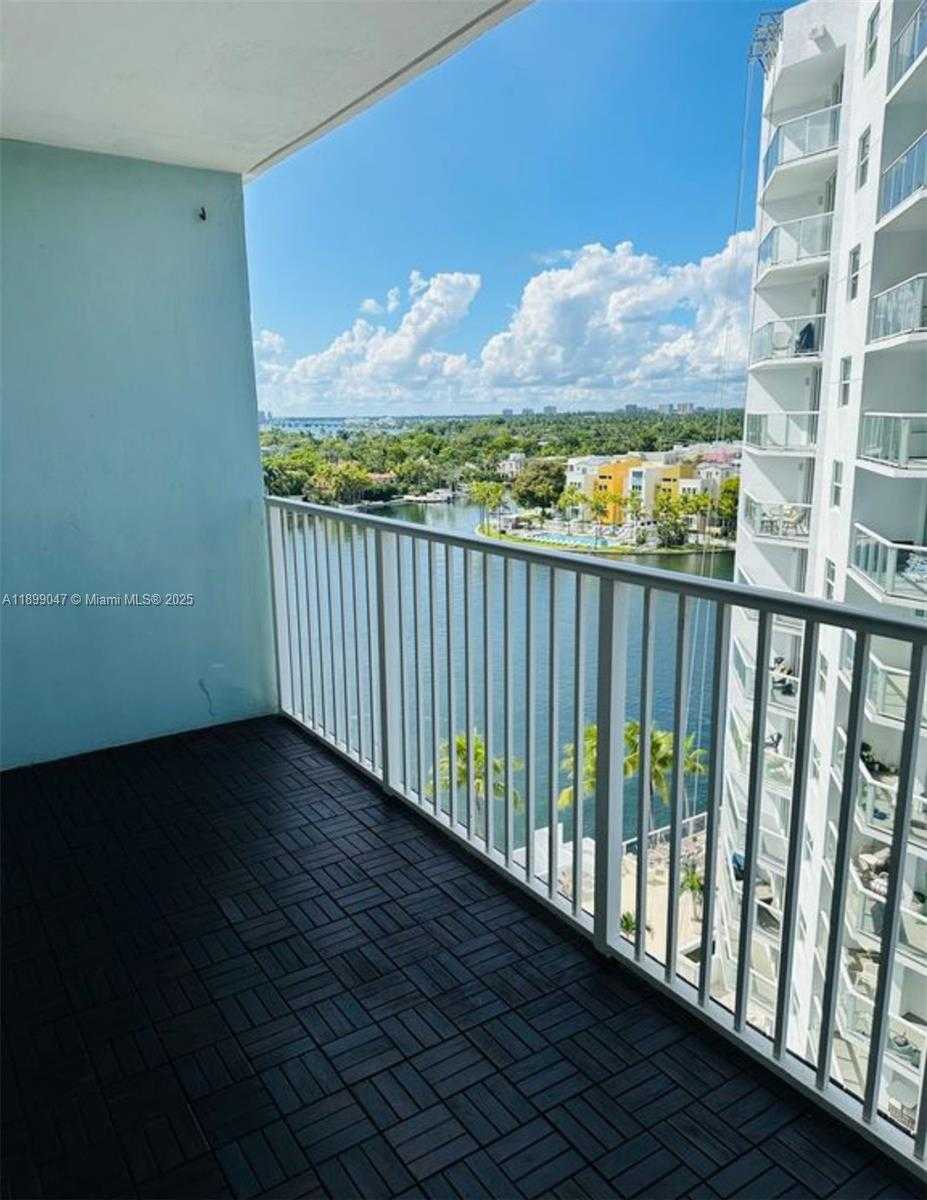 Small Image of 5838 COLLINS AVE #9D, Miami Beach Number 7