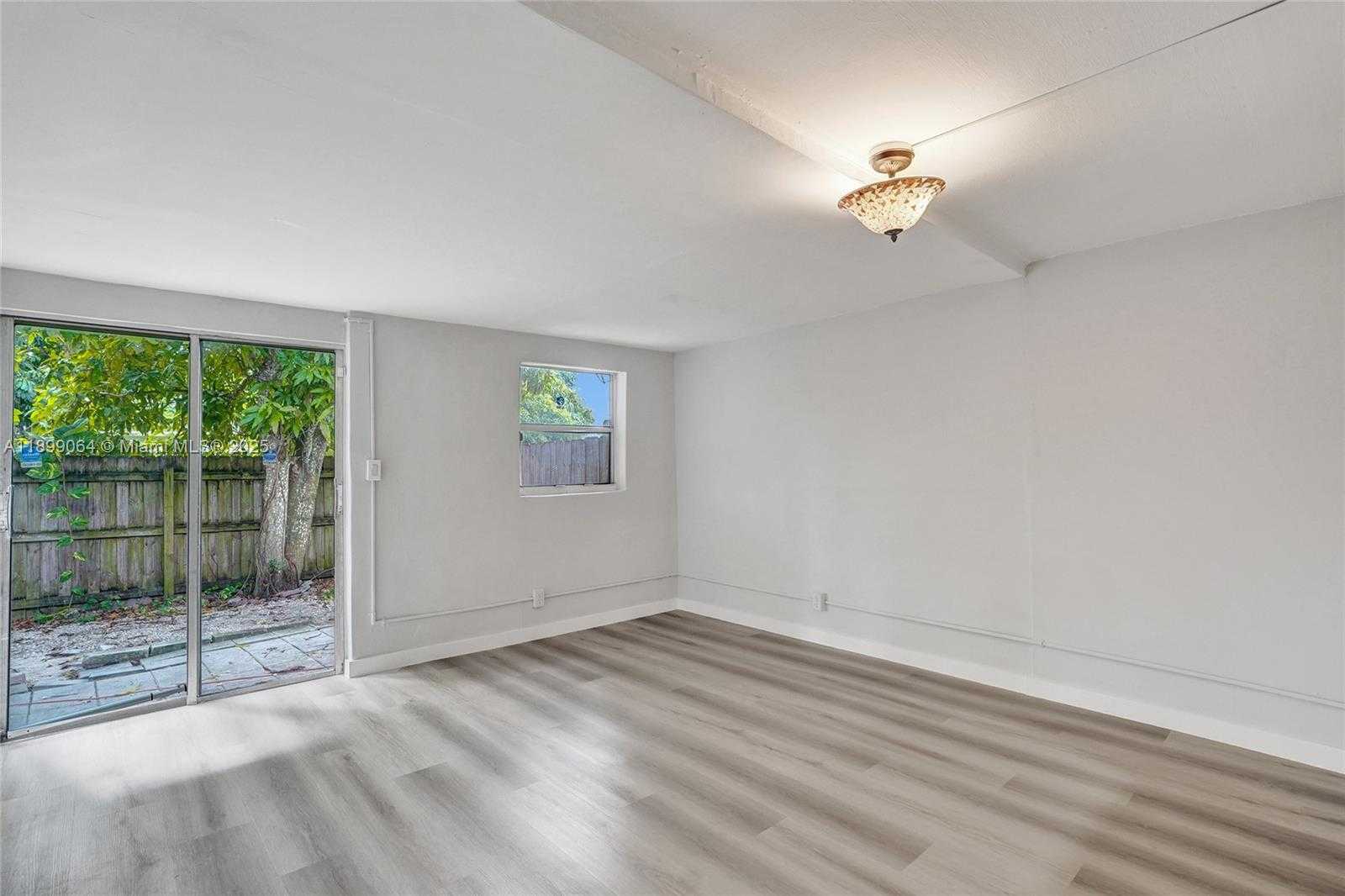 Small Image of 6860 SOUTH WEST 18TH CT, North Lauderdale Number 12