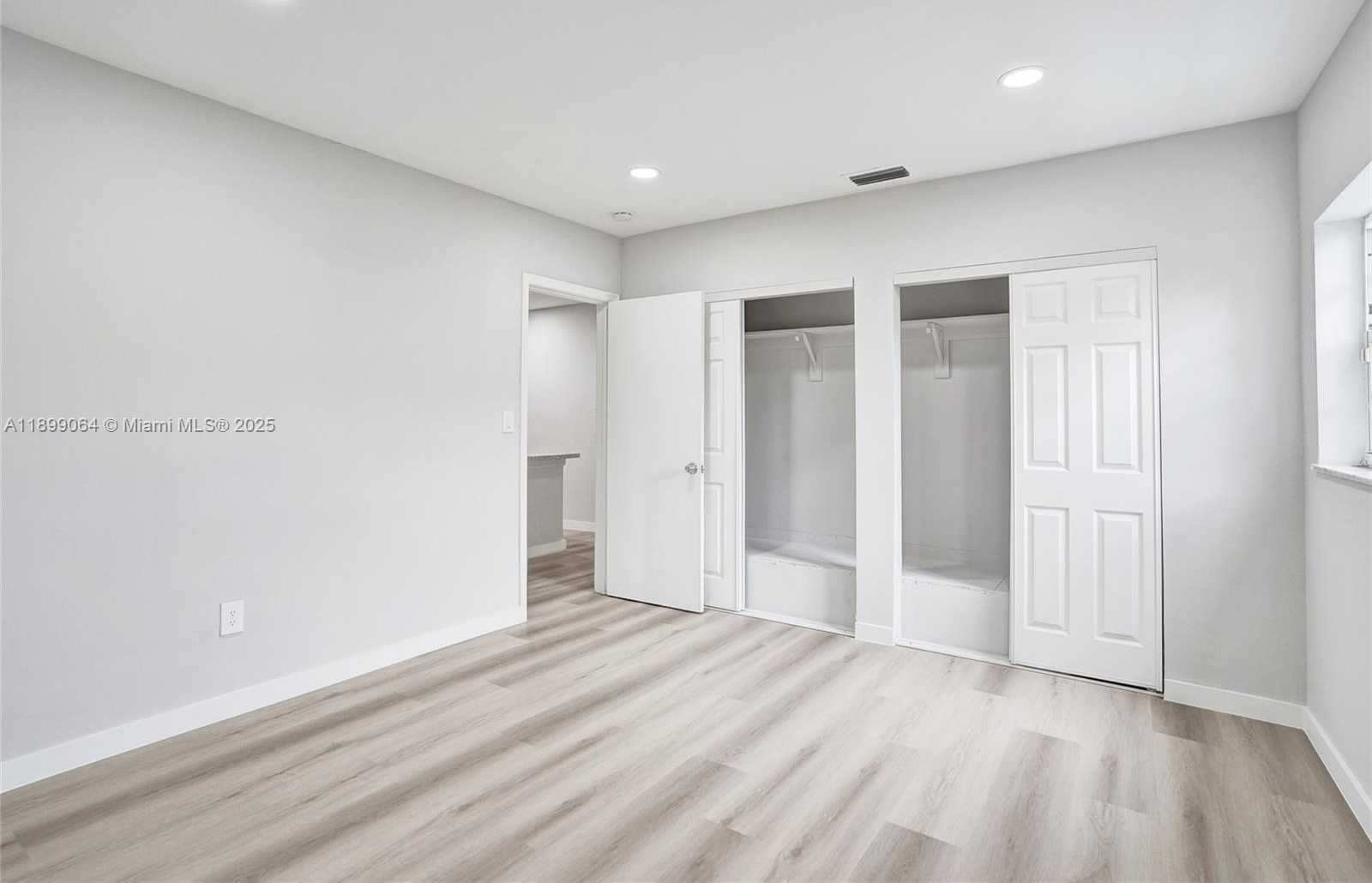 Small Image of 6860 SOUTH WEST 18TH CT, North Lauderdale Number 14