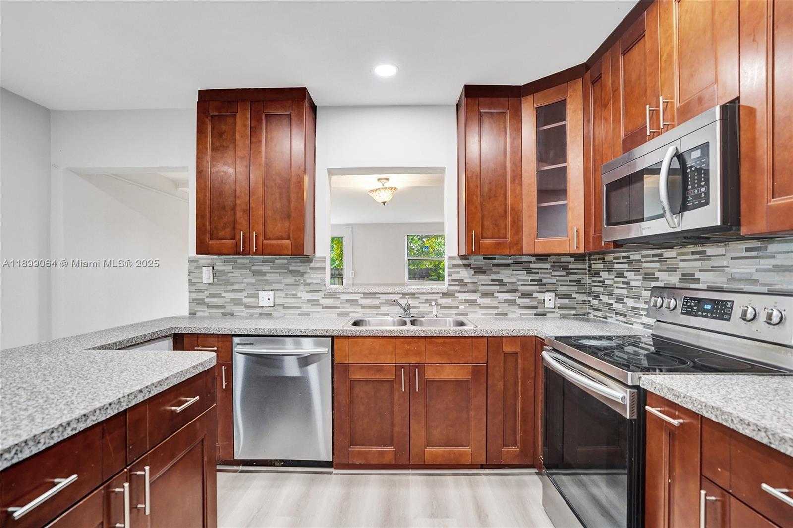 Small Image of 6860 SOUTH WEST 18TH CT, North Lauderdale Number 19