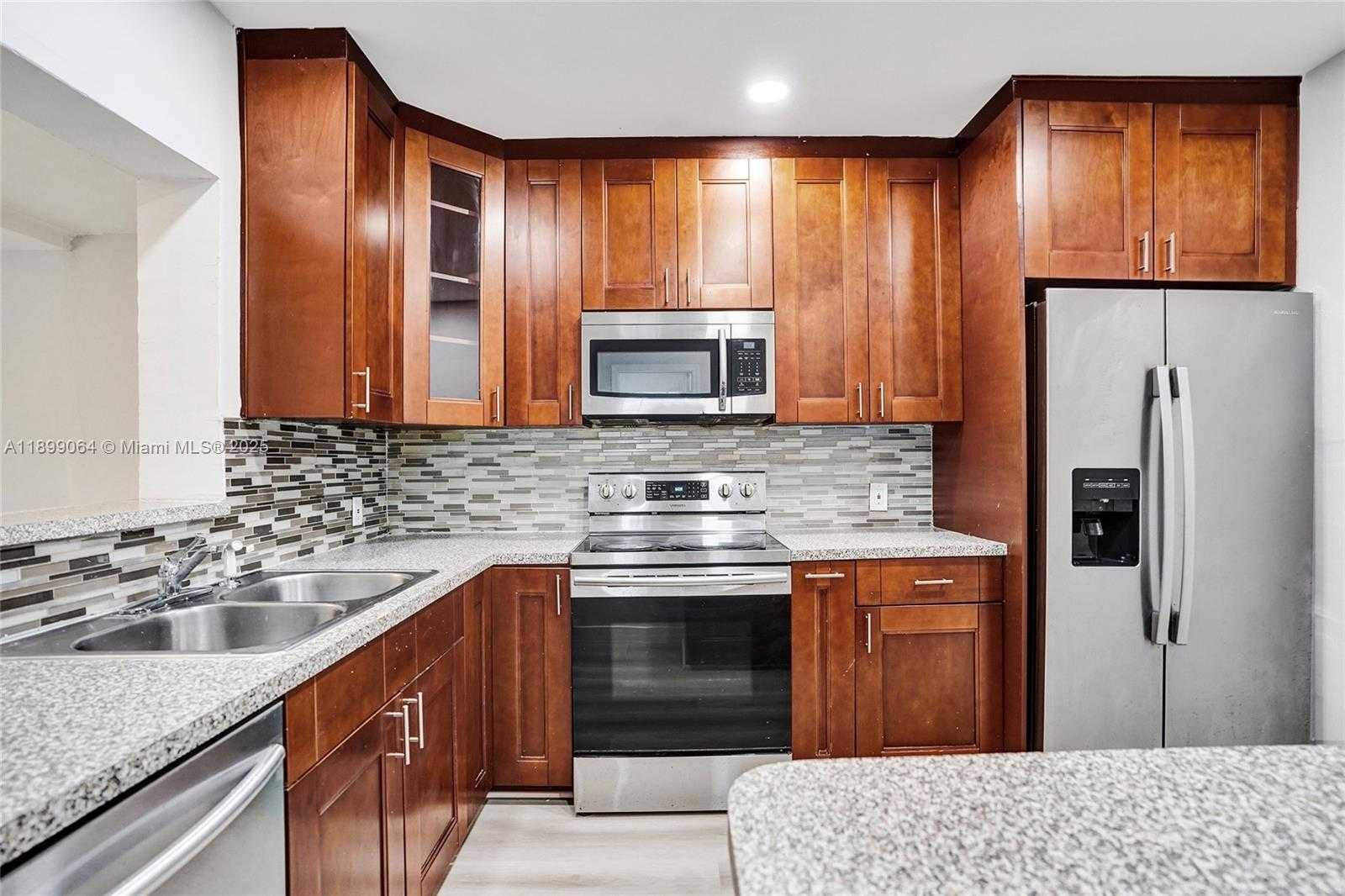 Small Image of 6860 SOUTH WEST 18TH CT, North Lauderdale Number 21