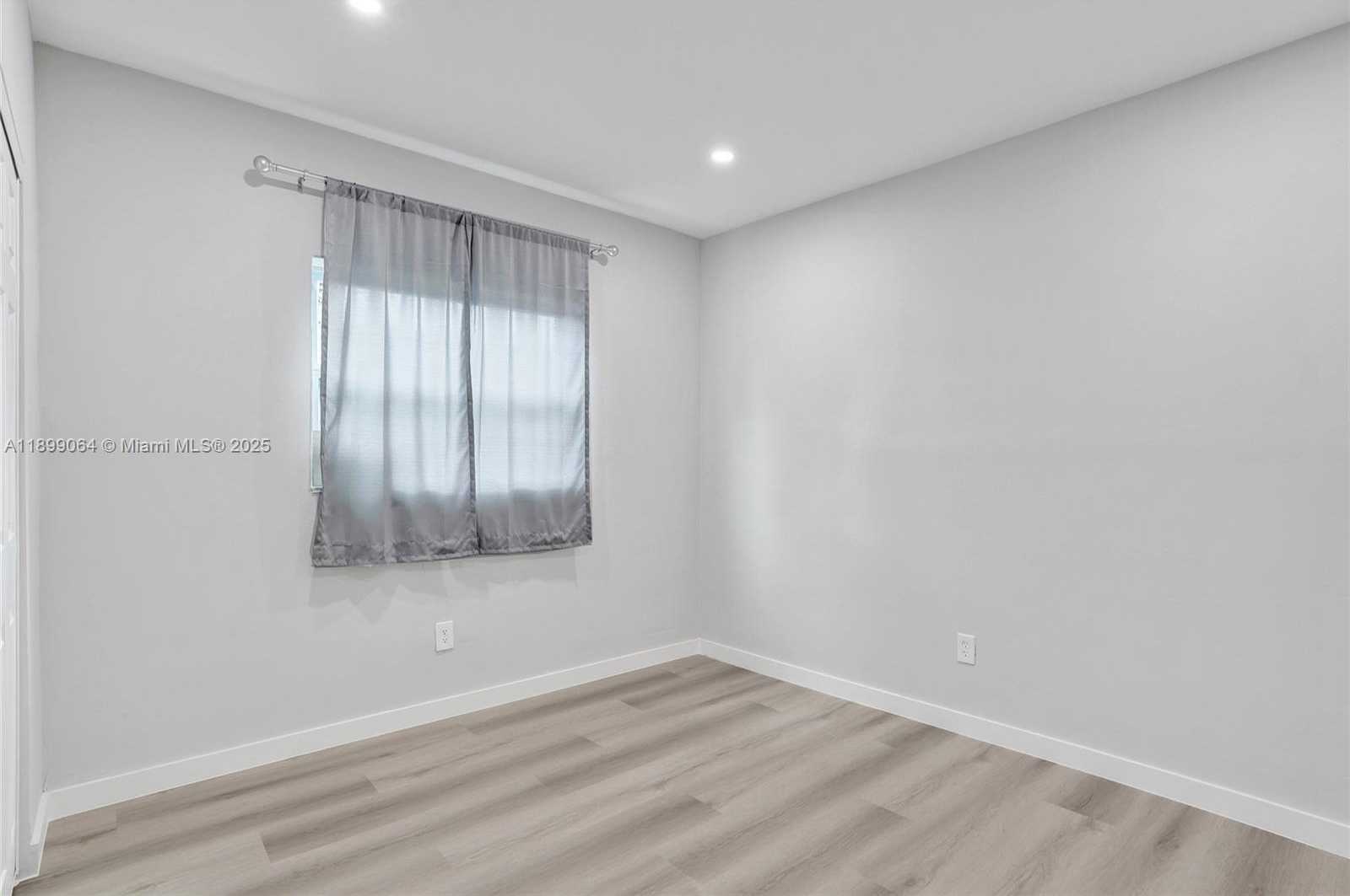 Small Image of 6860 SOUTH WEST 18TH CT, North Lauderdale Number 28