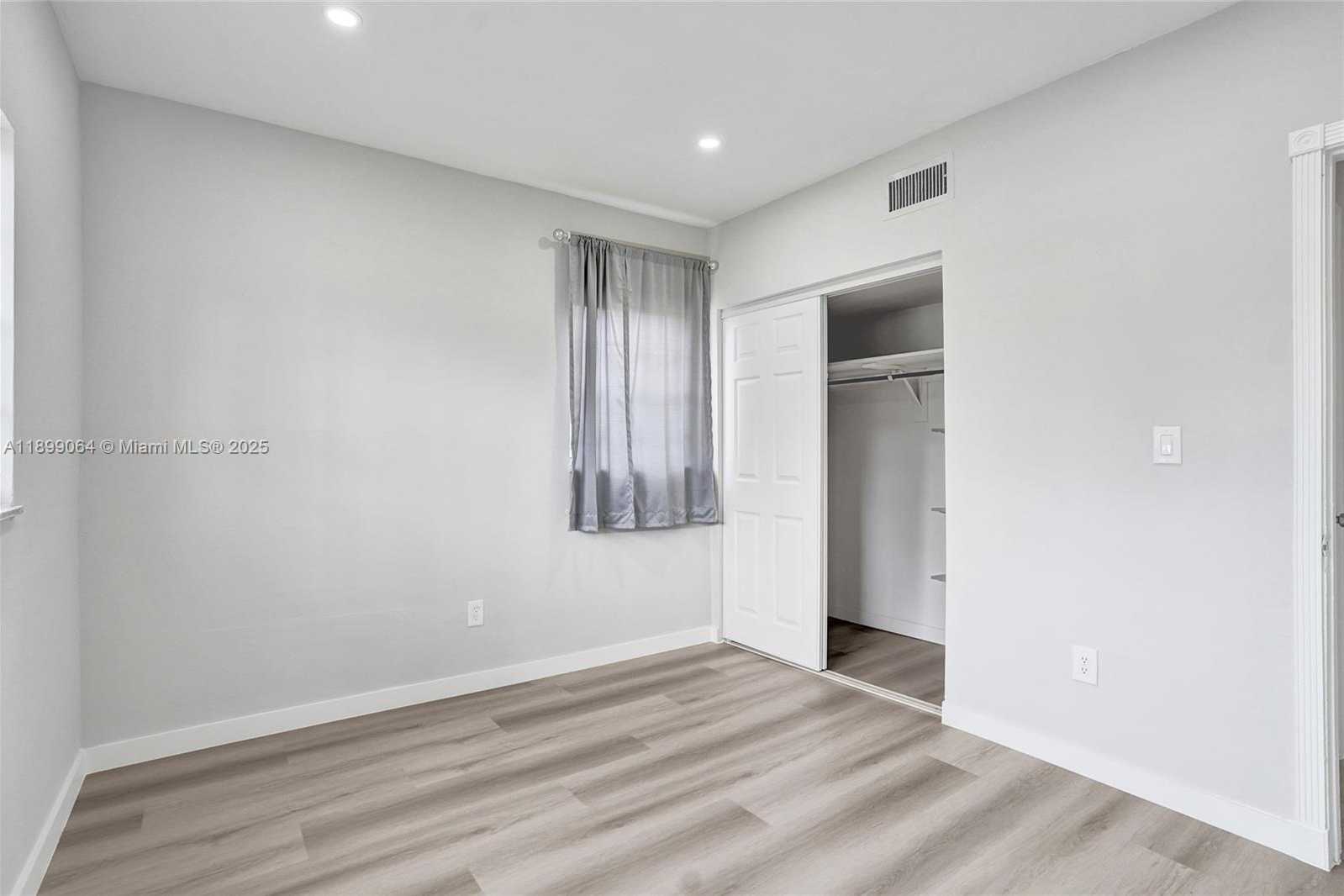 Small Image of 6860 SOUTH WEST 18TH CT, North Lauderdale Number 32