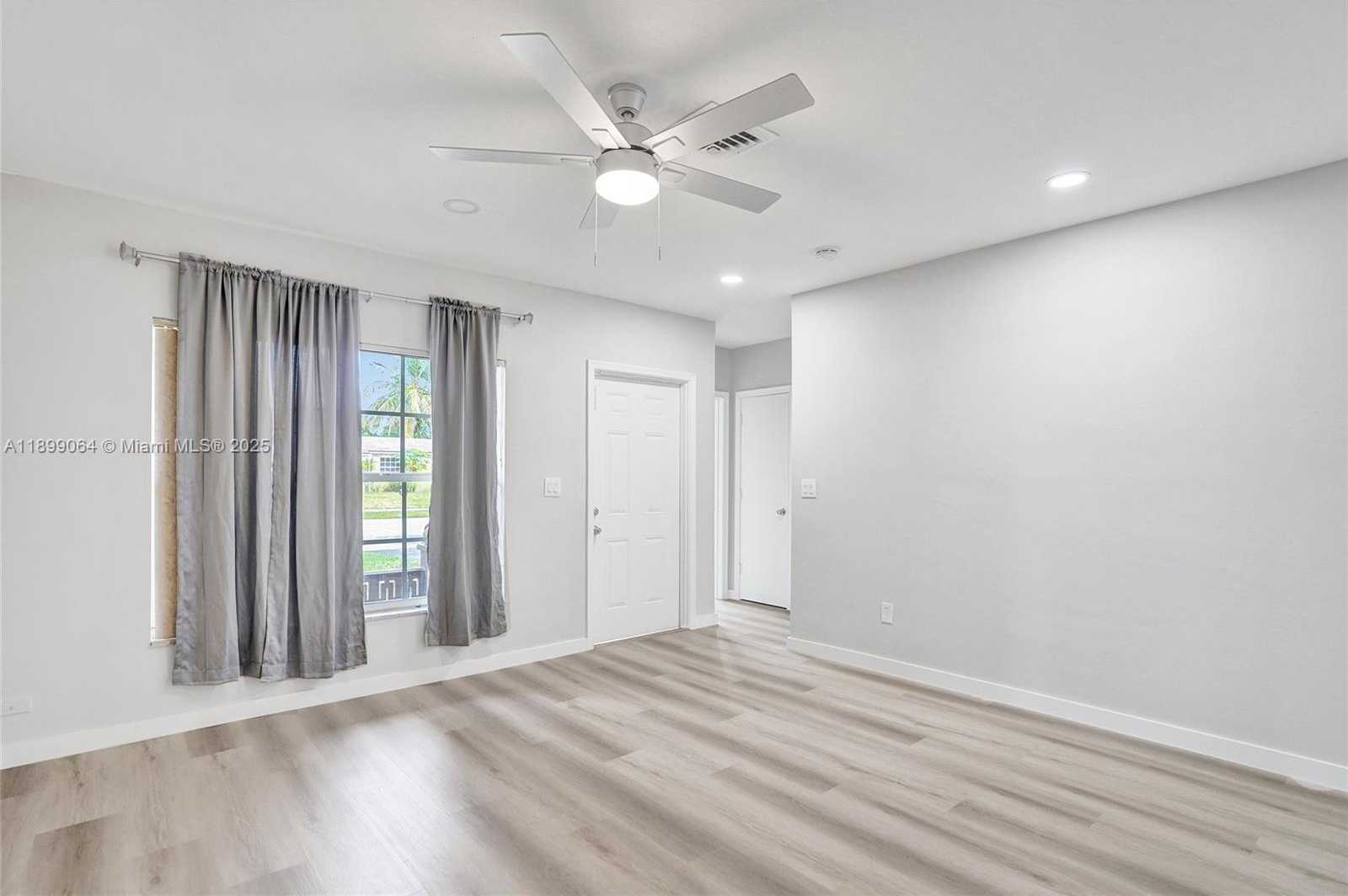 Small Image of 6860 SOUTH WEST 18TH CT, North Lauderdale Number 43