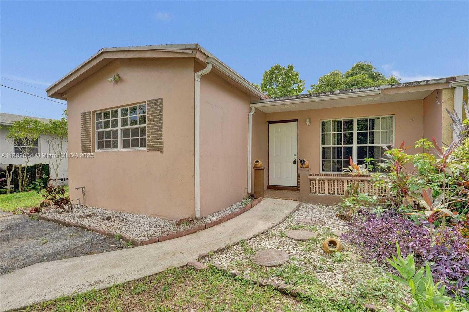 Small Image of 6860 SOUTH WEST 18TH CT, North Lauderdale Number 6